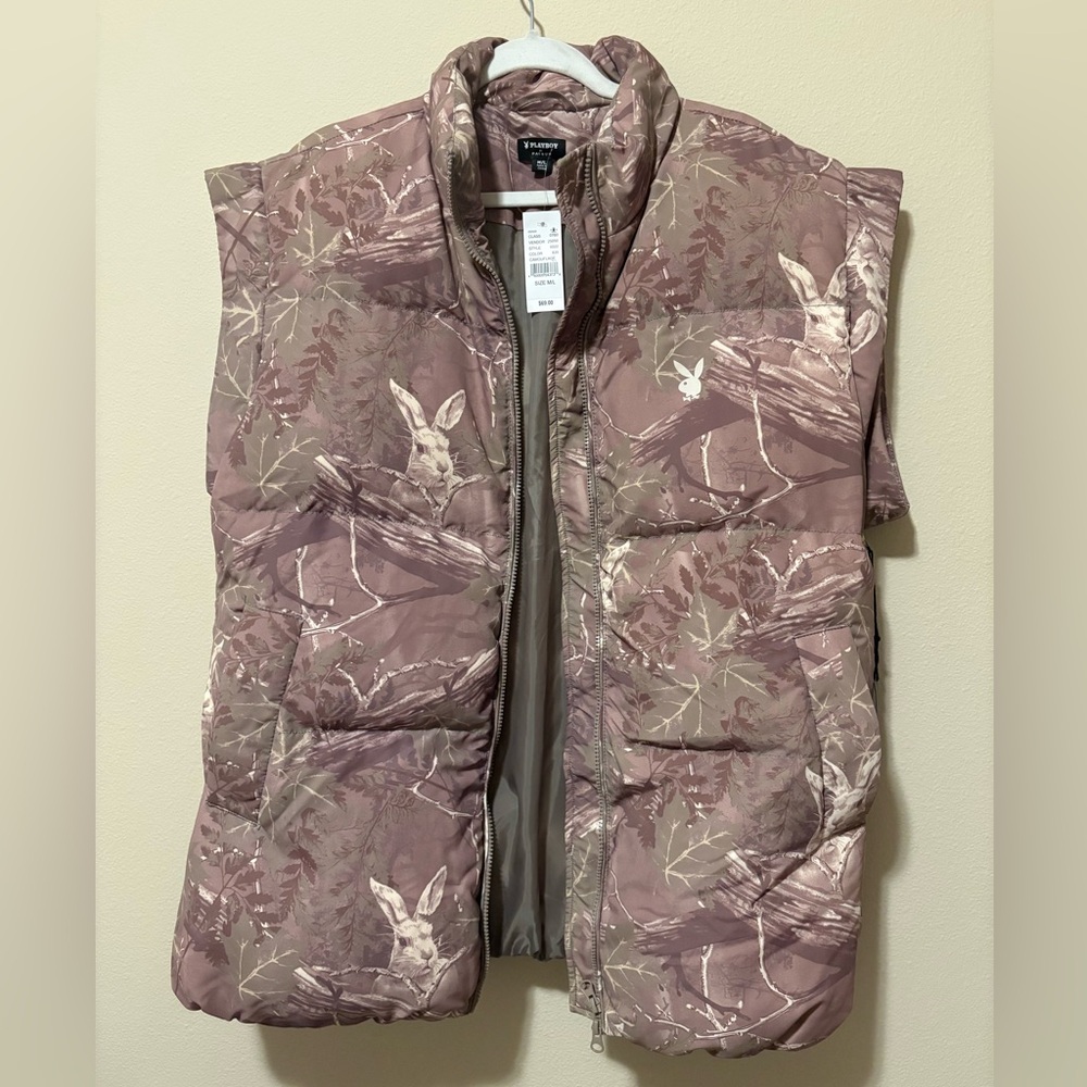 NWT Playboy By Pacsun Medium/ Large Puffer Vest